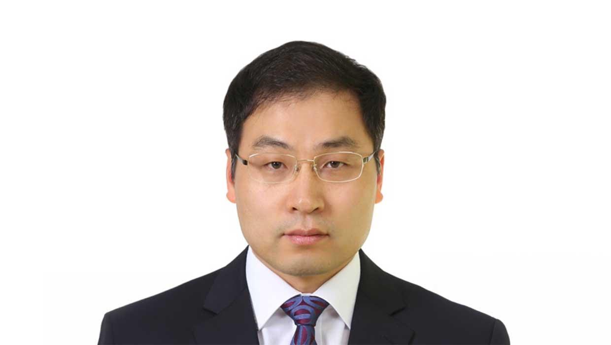 Professor Kim Hoon of Incheon National University's Department of Electronics Engineering was elected as vice chairman of the Institute of Electronics and Information Engineers in 2025 대표이미지