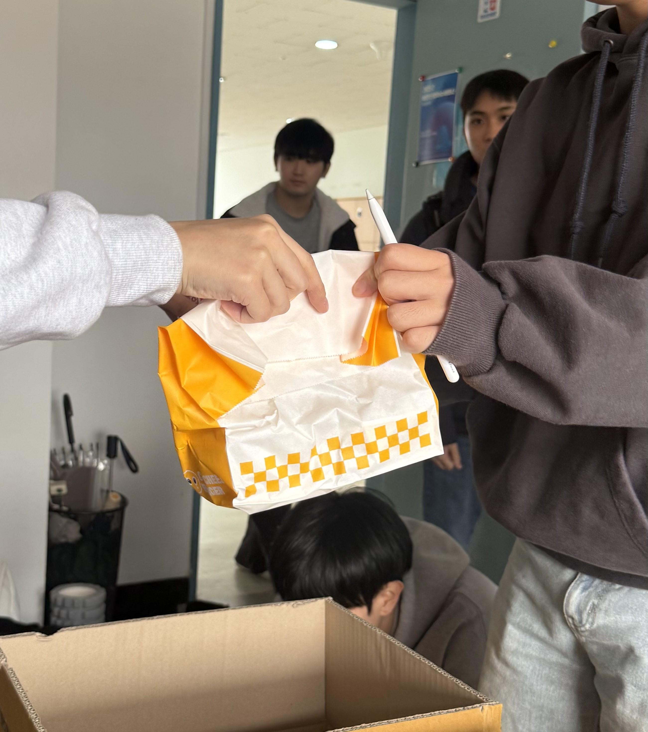 해양학과 기말고사 간식나눔 행사 대표이미지